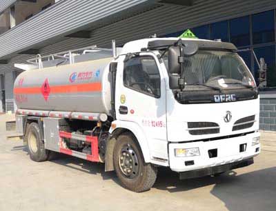 CLW5120GJYE5型加油車(chē)
