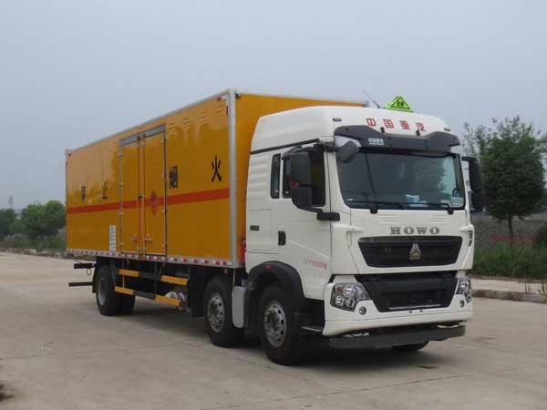 江特牌JDF5231XQYZ5型爆破器材運(yùn)輸車(chē)